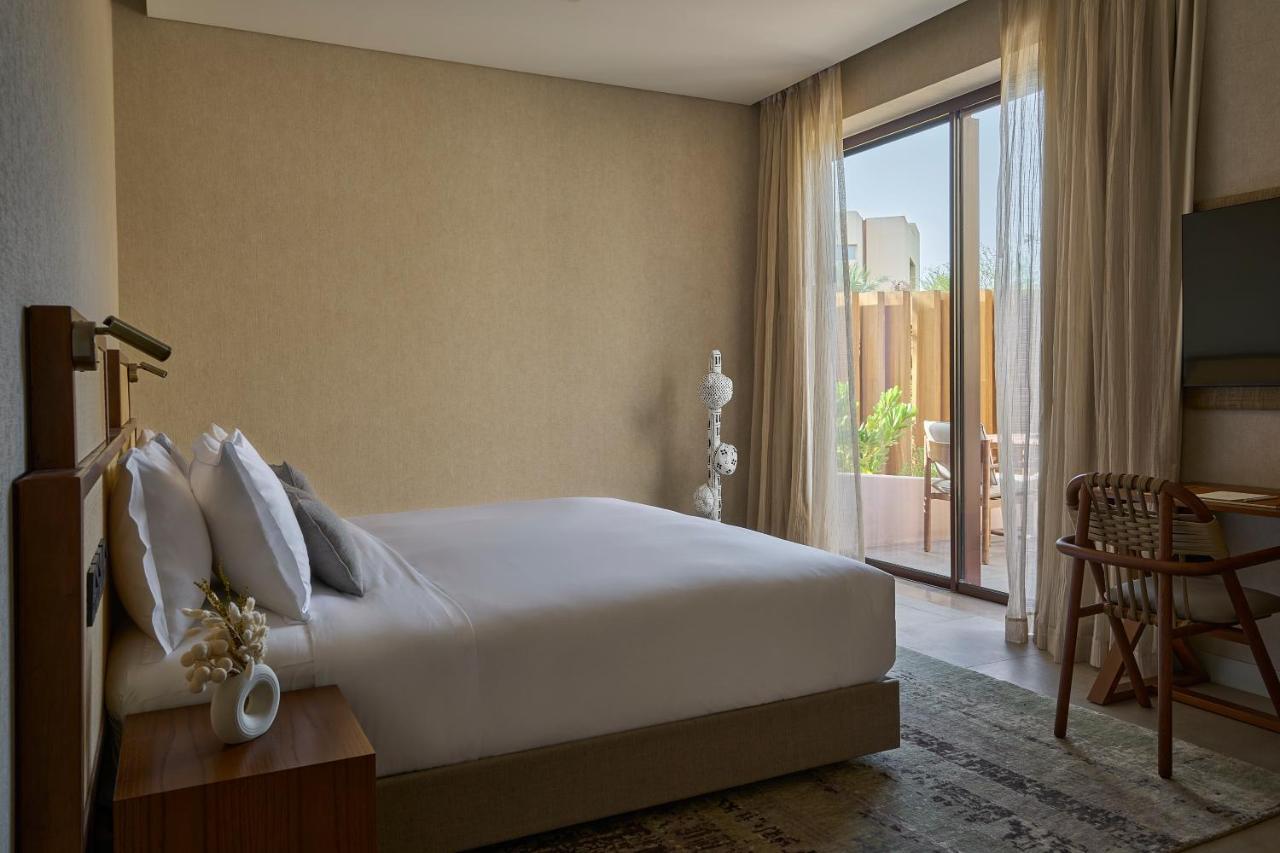 Resort Erth Abu Dhabi Hotel 5*
