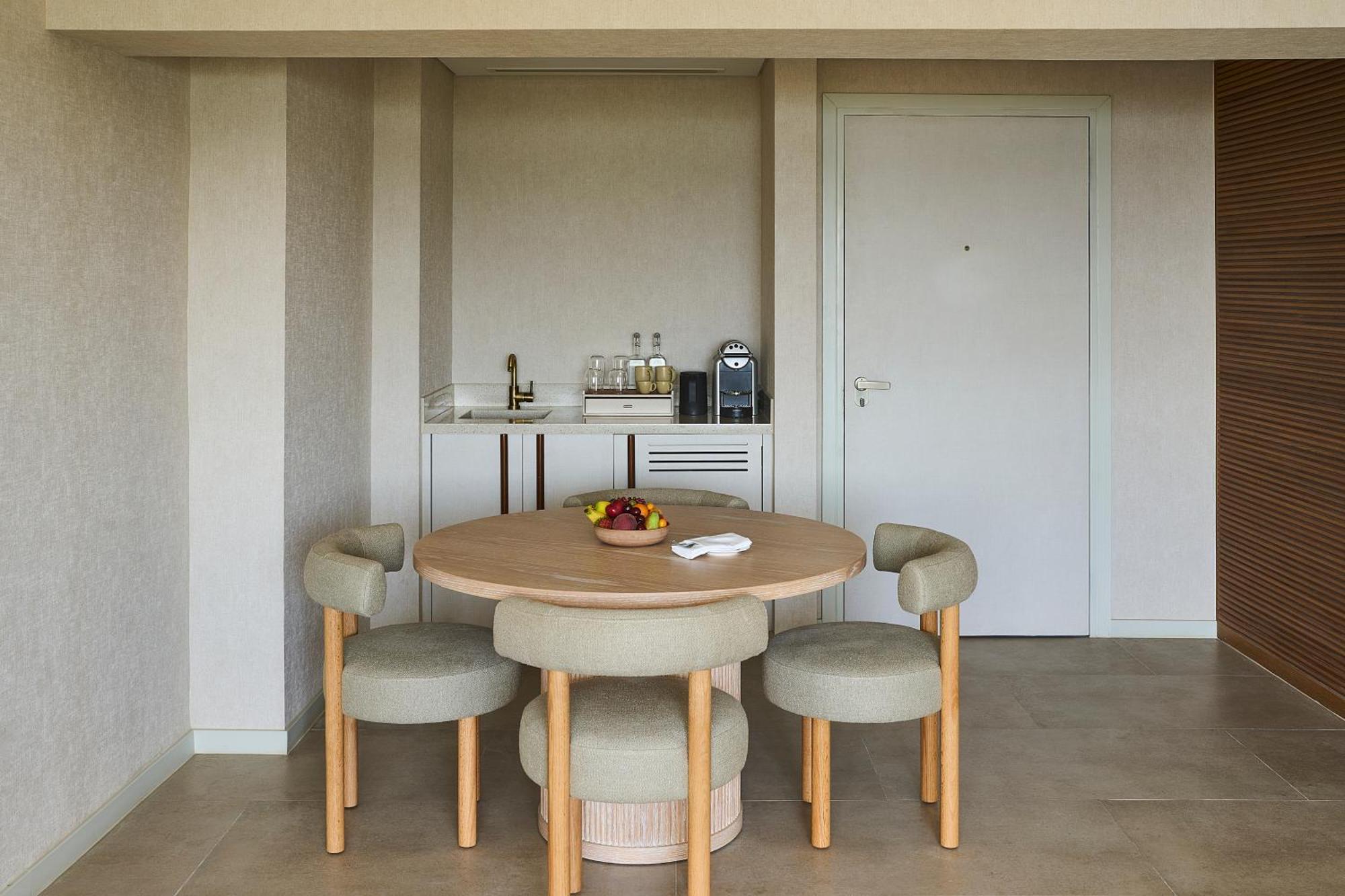 Erth 5* Abu Dhabi